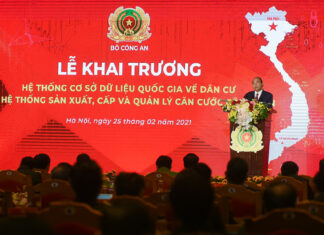 Thủ tướng Nguyễn Xuân Phúc đẩy mạnh chuyển đổi số trong lễ khai trương cơ sở dữ liệu quốc gia về dân cư, sản xuất, cấp và quản lý căn cước công dân